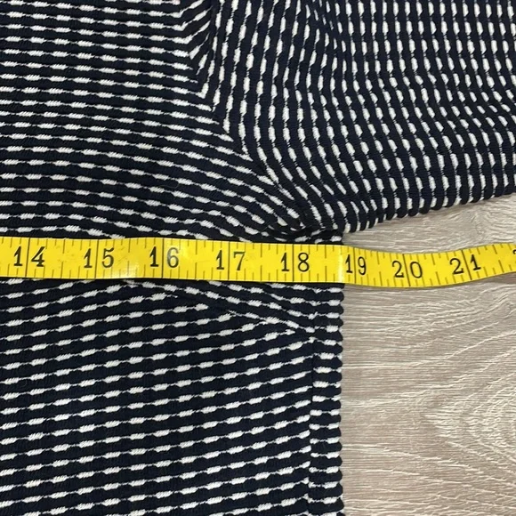 Talbots Petites Navy and White Bow Accent 3/4 Sleeve Top MP - Picture 11 of 16